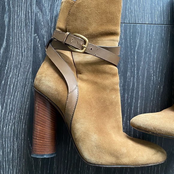 Gucci tan suede booties 38.5 - Picture 2 of 7